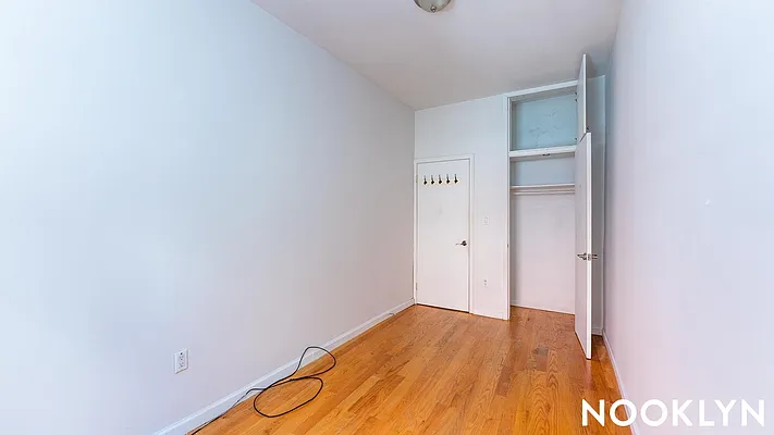 Rented by Nooklyn NYC LLC | media 21