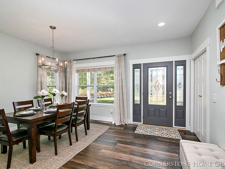 1st image of 4380 S Oak Pointe Ct NE