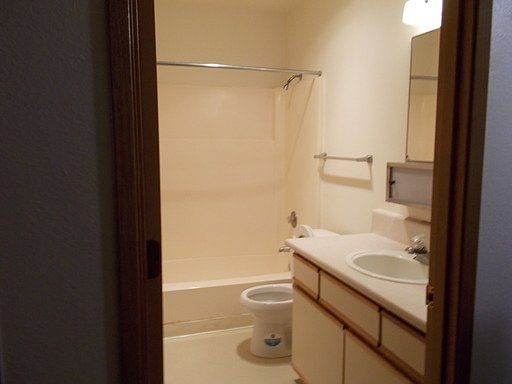 4th image of 24 NE Clark St #24