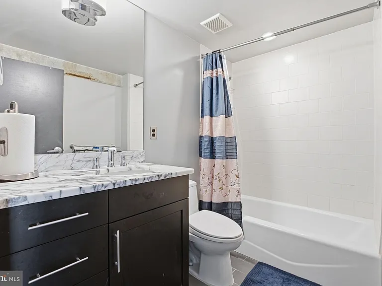 1200 Steuart St #1119 — Photo 21