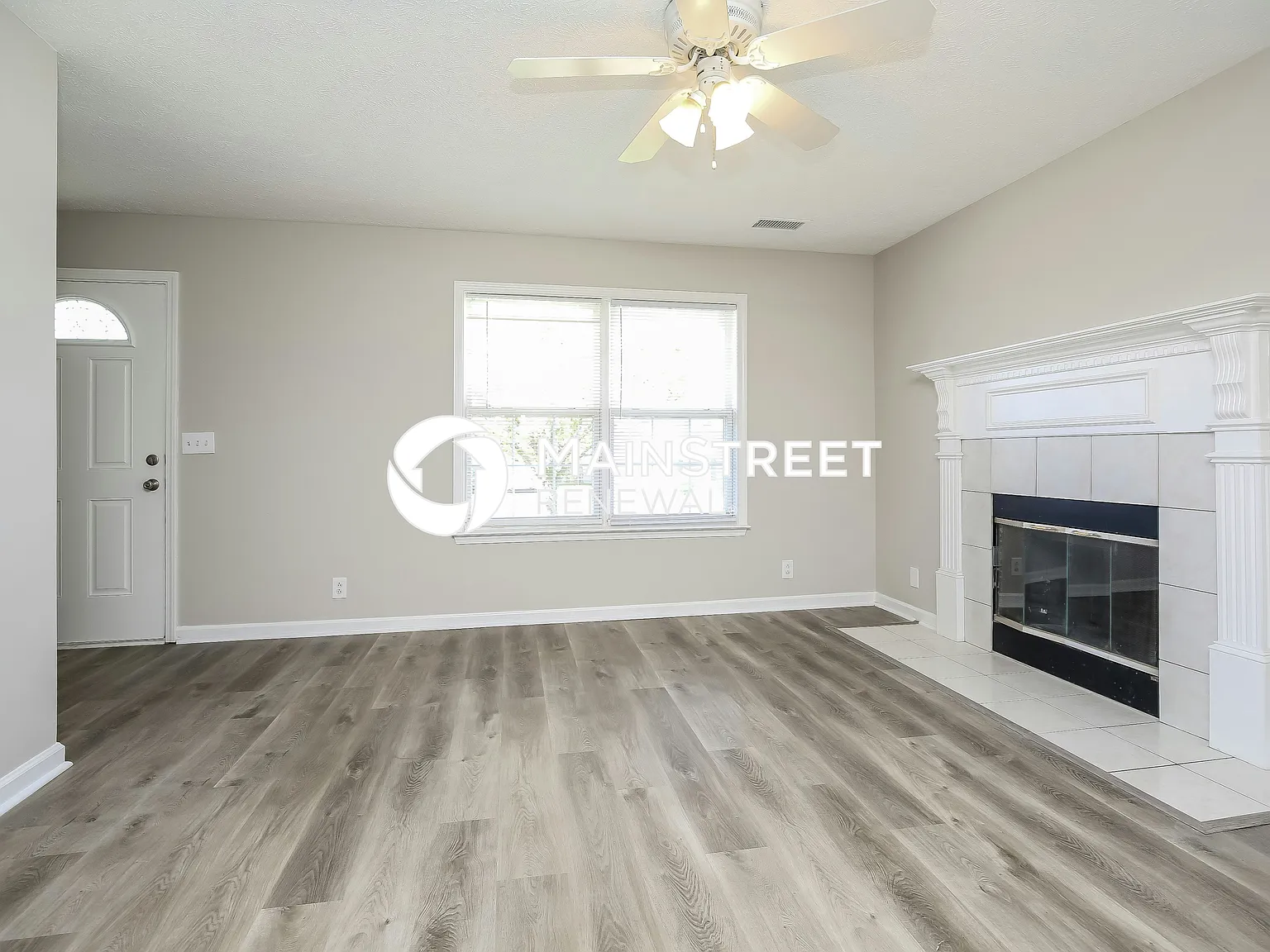 1204 Lasalle Ct — Photo 4