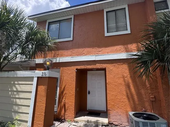 28 Silver Falls Cir, Kissimmee, FL 34743