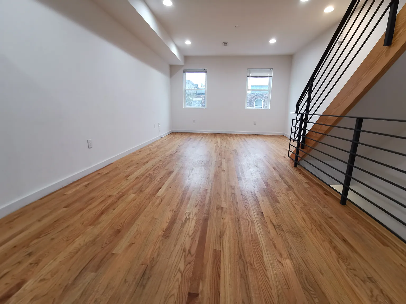 2 bed, 2.5 bath, 1400 sqft, $2,100 — Photo 4