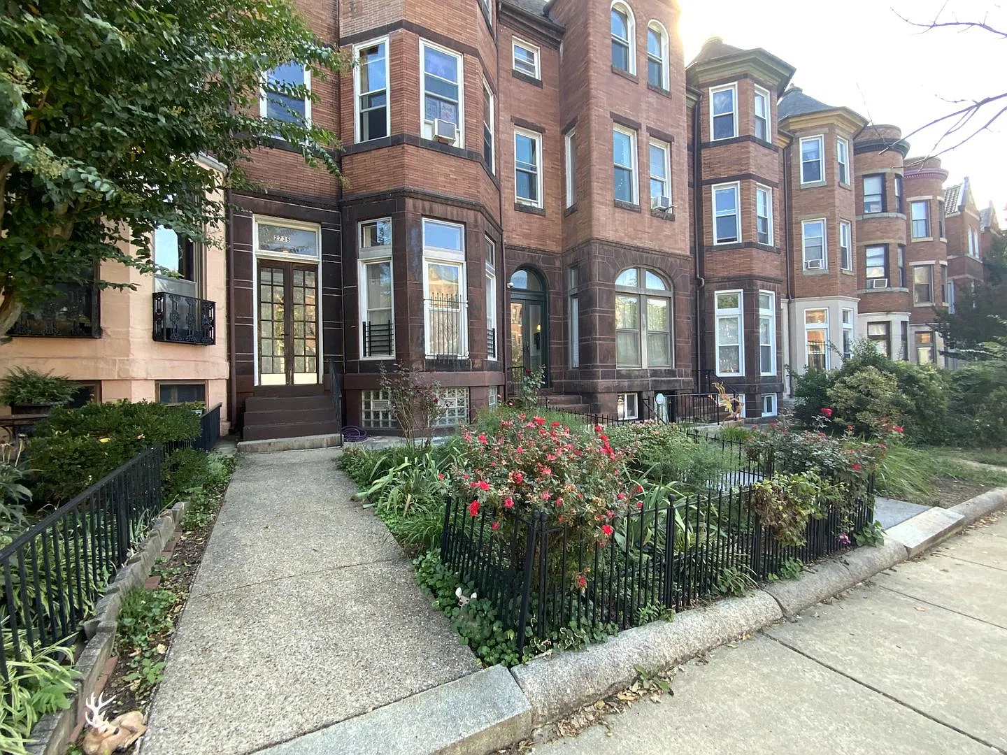 2735 Saint Paul Street — Photo 1