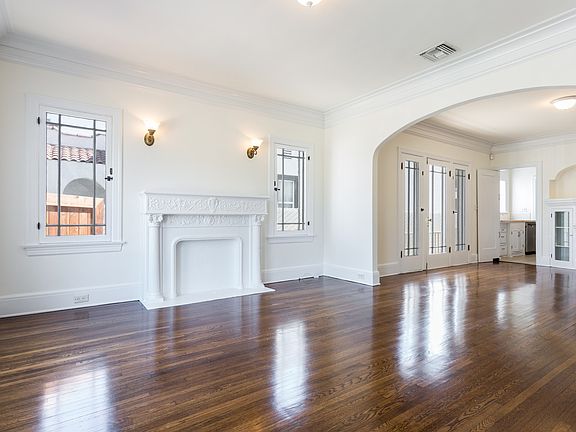 2nd image of 1254 S Tremaine Ave #1254