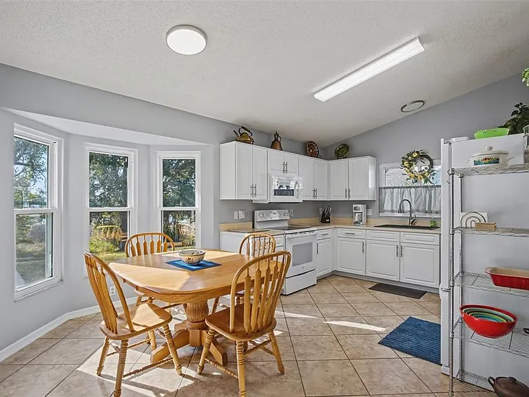 25049 Navel Ave — Photo 16