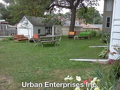 3rd image of 584 Rose Ave E #2