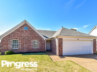 240 Green Valley Dr, Oakland, TN 38060
