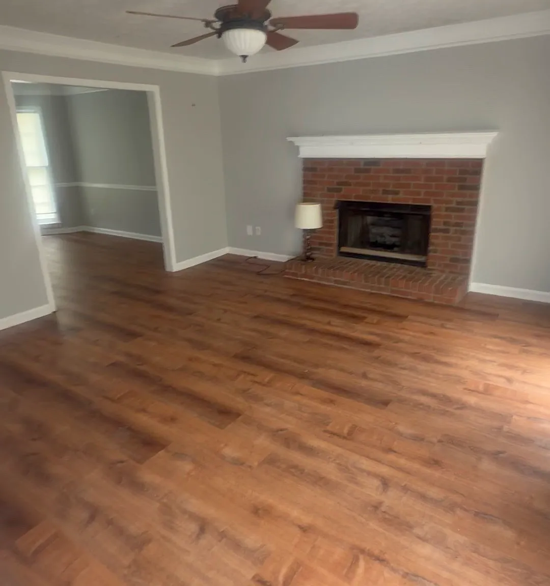 4 bed, 2.5 bath, 1795 sqft, $2,200 — Photo 2