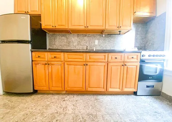 Rented by RealTegrity NY LLC | media 10
