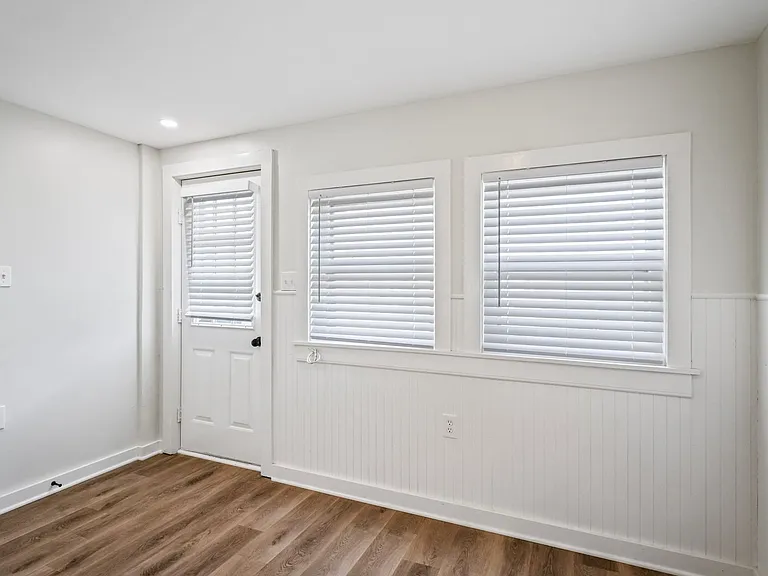 35 Saratoga Ave — Photo 4