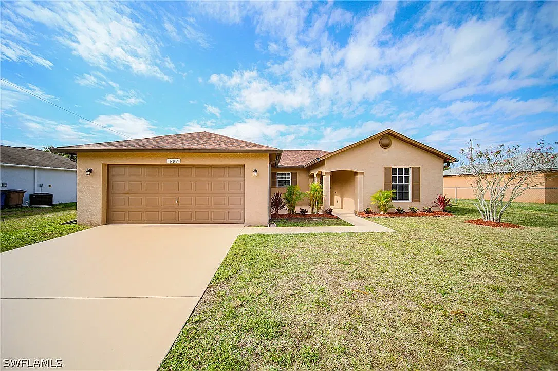 4 bed, 1502 sqft, $2,050 — Photo 1