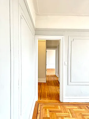 Rented by Chana Ofek, LREB | media 3