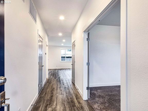 5th image of 4863 SE Rosewood St