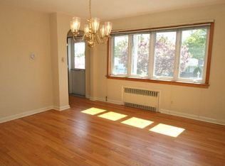 222 Stevens Ave, Cedar Grove, NJ 07009