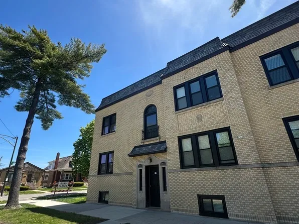 5703 W Seminole St #1, Chicago, IL 60646