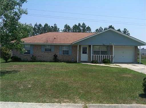 1st image of 16 Fleetwood Dr