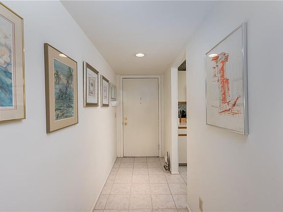 2nd image of 35 Plantation Dr APT 204
