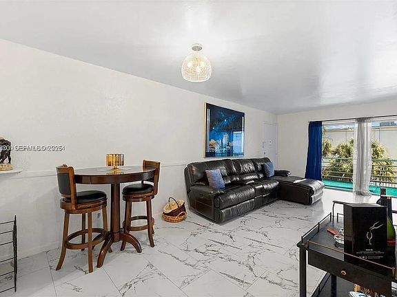 5th image of 4043 NW 16th Street #201