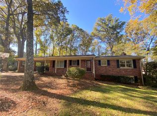 190 Wavetree Dr, Roswell, GA 30075