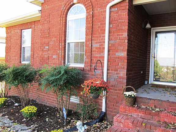 2nd image of 103 Cedar Forest Dr
