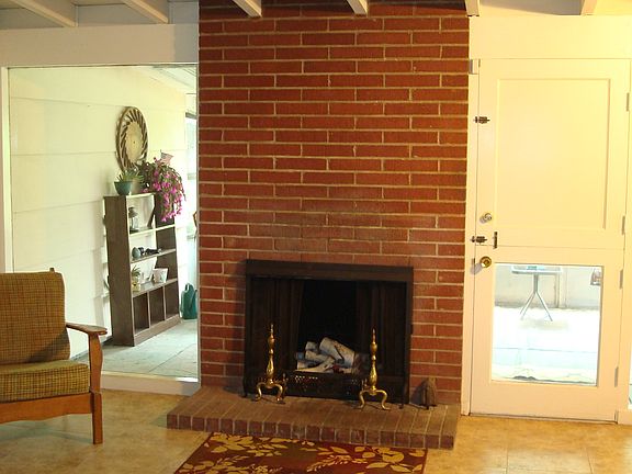 5th image of 1009 Rich St