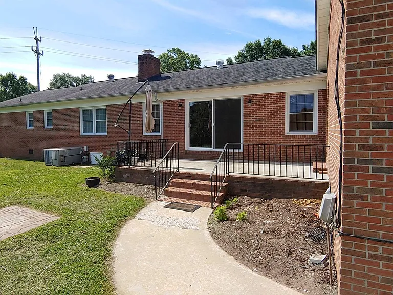 107 Pinewood Dr — Photo 15