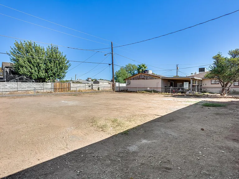 1923 E Osborn Rd — Photo 28