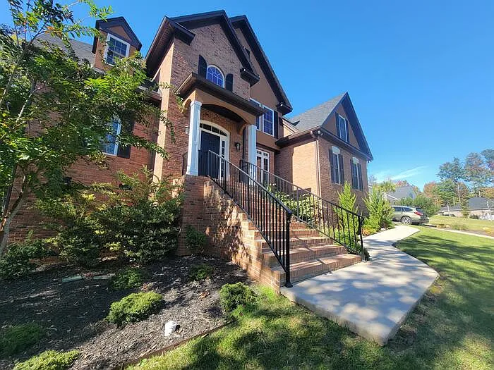 544 Links Pointe Ct — Photo 2