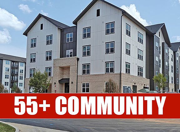 2nd image of 15221 Ballancroft Pkwy #2B-2Ba-869Sqft
