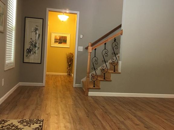 3rd image of 2945 Vaughan Dr