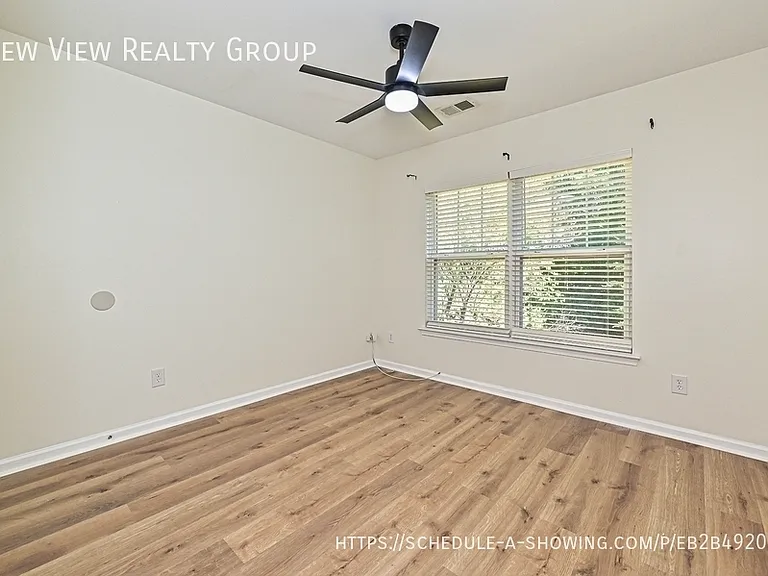 10208 Old Carolina Dr — Photo 21