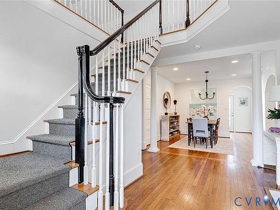 4th image of 4506 Bromley Ln