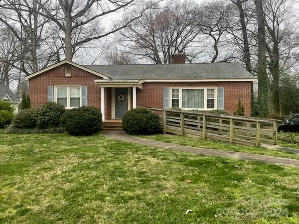 500 Woodside Dr, Shelby, NC 28150