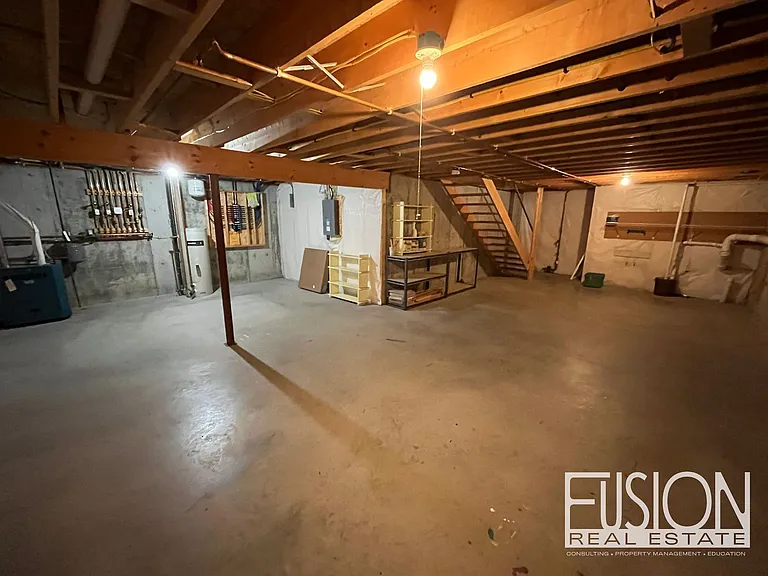 58 Stonington Cir — Photo 15