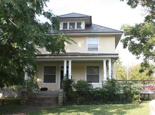 203 S Washington St, Walnut Grove, MO 65770