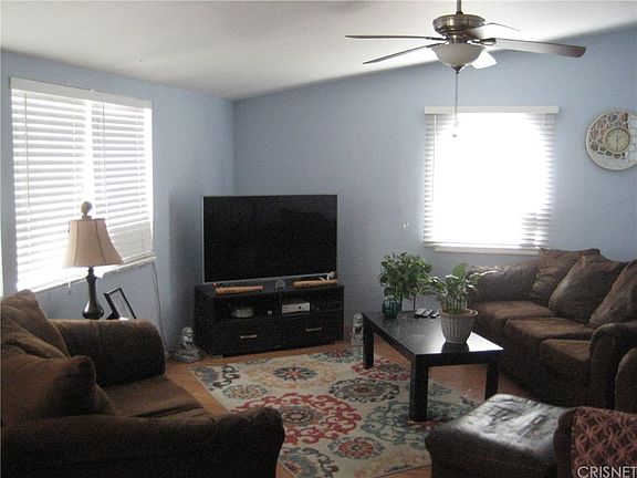 4th image of 1133 W Avenue J6