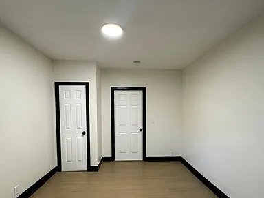 1183 Broad St #11 — photo 4 of 8