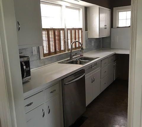 5th image of 242 E Vista St
