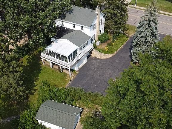 4th image of 1263 N Parker Dr