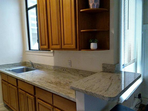 5th image of 1454 Taylor St APT 2