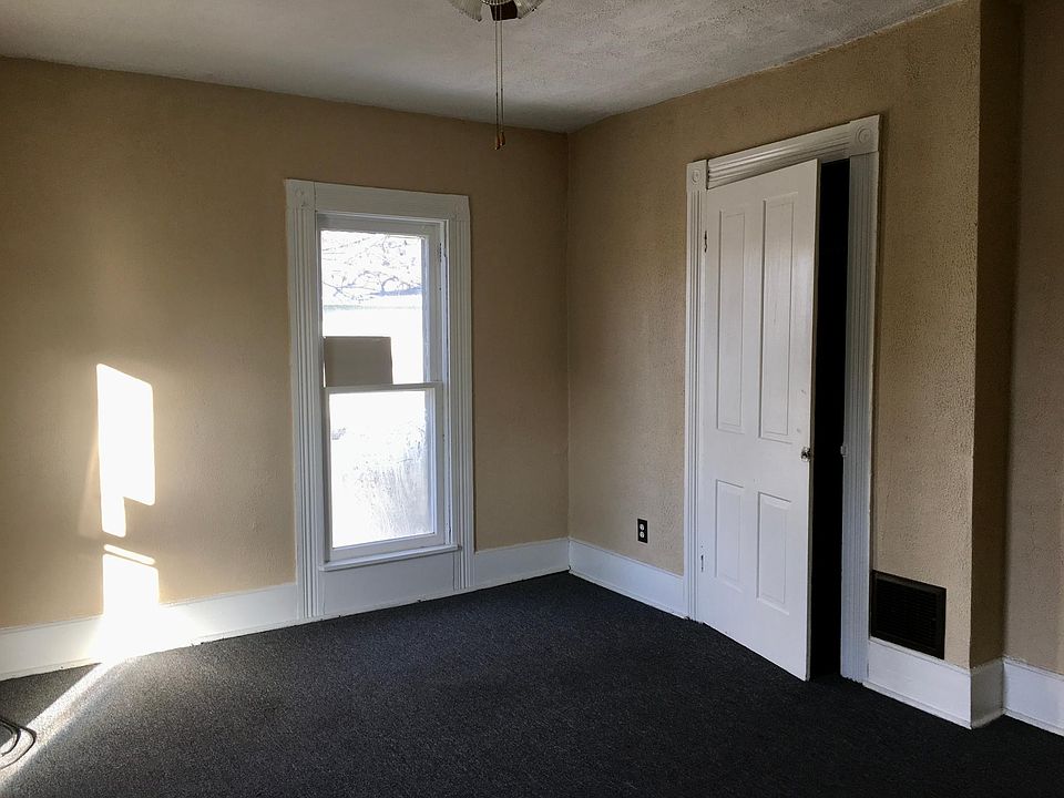 2nd image of 430 Clark St