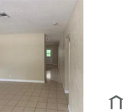 6822 SW 18th Ct — Photo 8