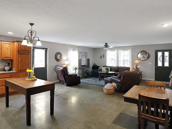 4th image of 124 Beldon Rd