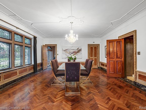 15th image of this home