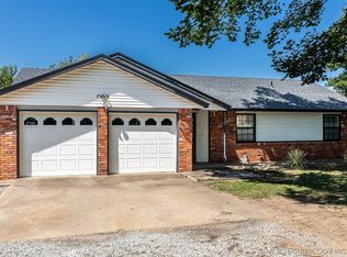 17888 S Cedar Ave, Claremore, OK 74017