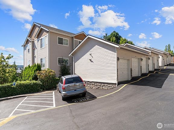 2nd image of 8808 Redmond Woodinville Road NE #C202