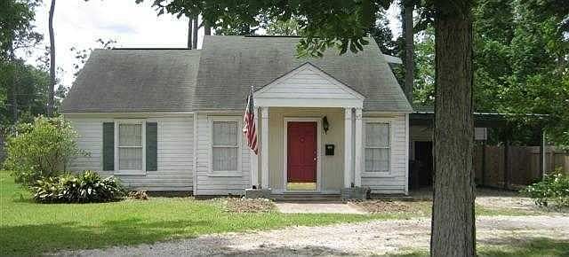 1st image of 1995 W Lucas Dr