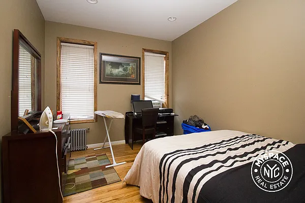 Rented by MySpaceNYC | media 9