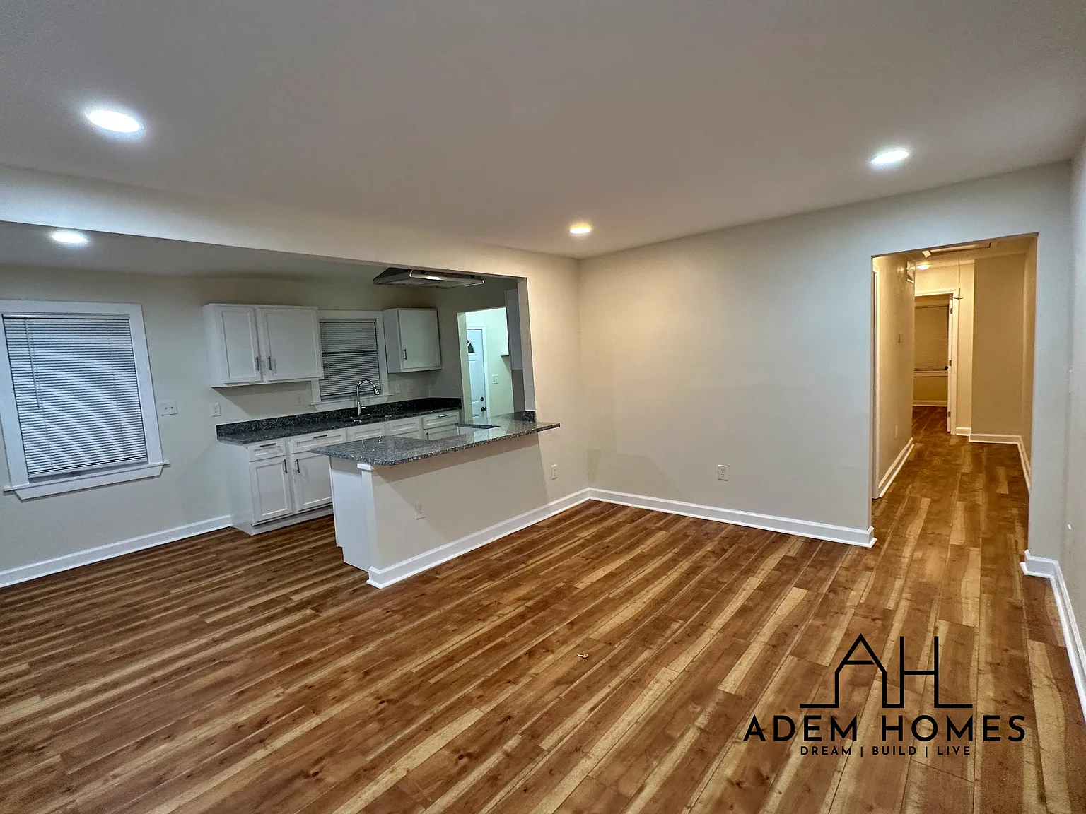 2 bed, 900 sqft, $1,150 — Photo 3